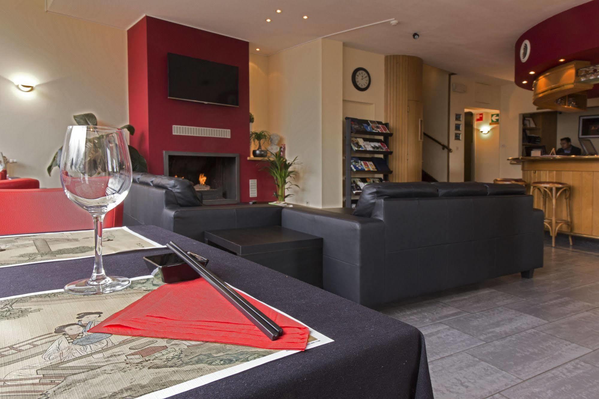 Hotel New Flanders Синт-Никлас Екстериор снимка